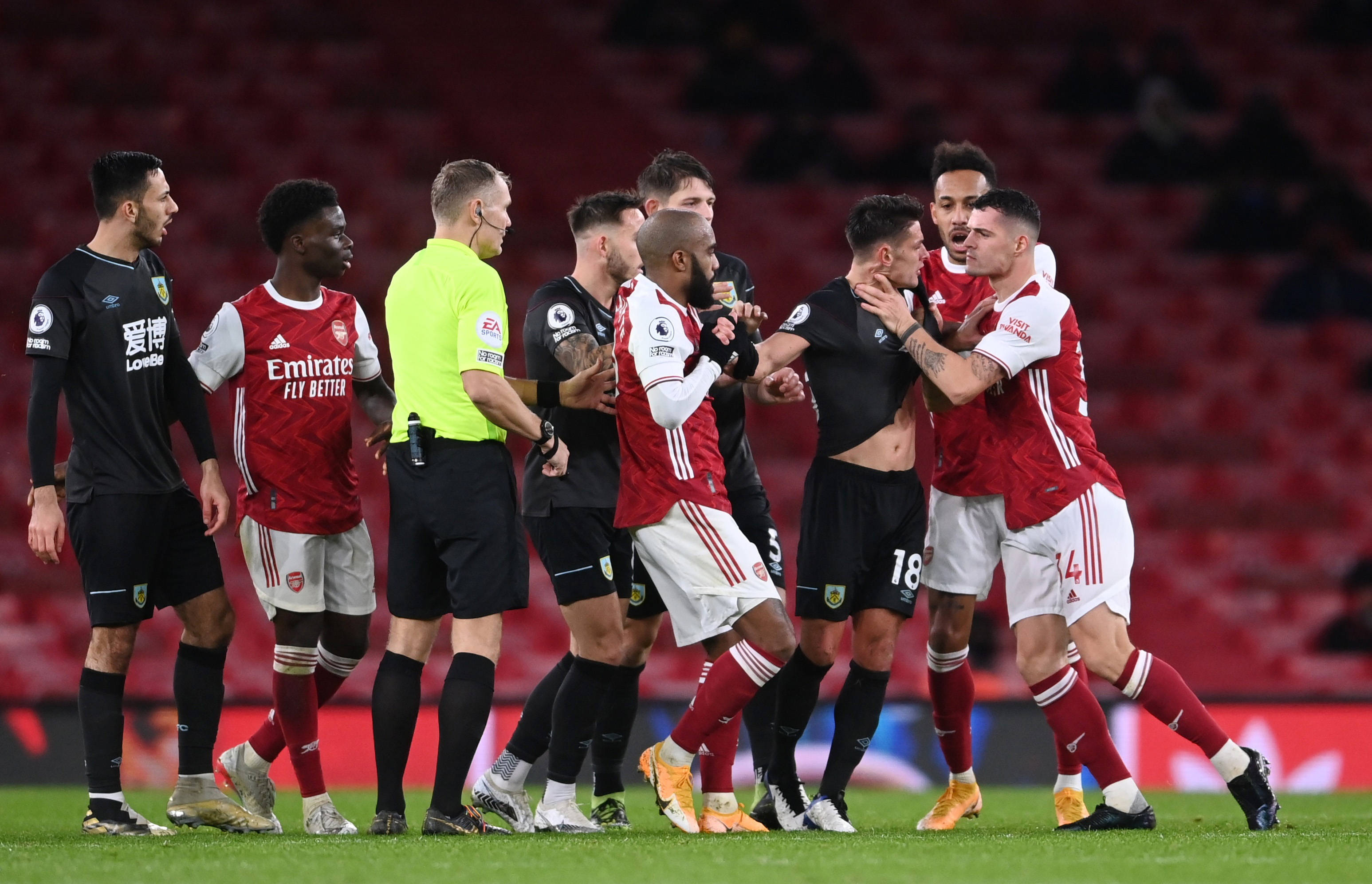 昂扬斗志 昂扬斗志